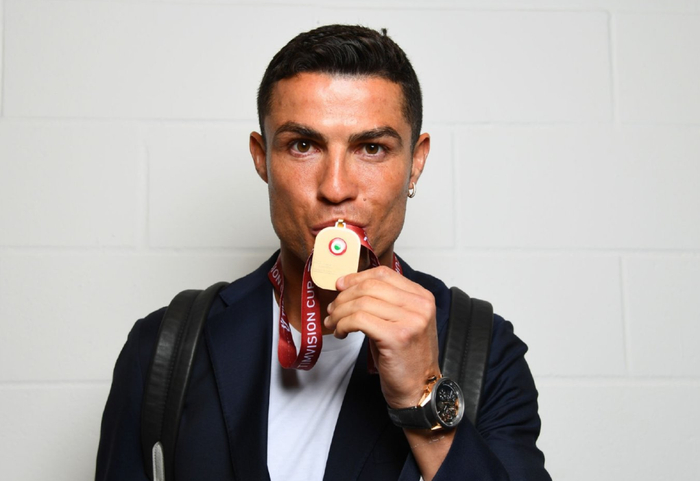 开云体育官网-包含国际比赛日突围战来临，山东泰山围绕意大利杯更衣室发声，管理层满意，医务组通报恢复的词条