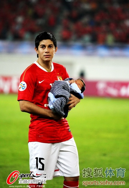 开云体育官网-关于罗马训练开放日,冲刺阶段扳平良机引欢呼,亚冠在即,细节决定成败的信息