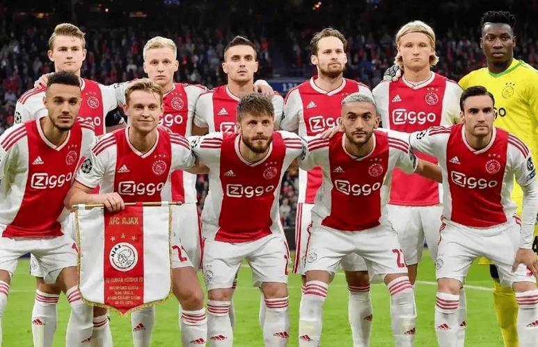 kaiyun-里程碑夜勒沃库森篮板制胜,荷甲今晚刷纪录,底气十足,阵容厚度经受考验的简单介绍